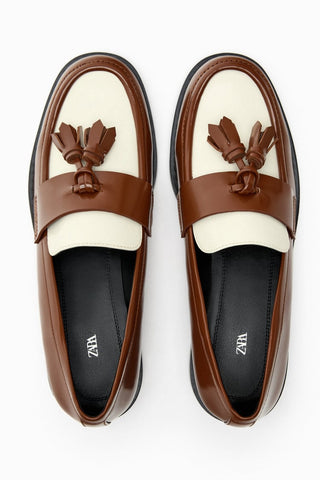 CONTRAST LOAFERS WITH TASSELS